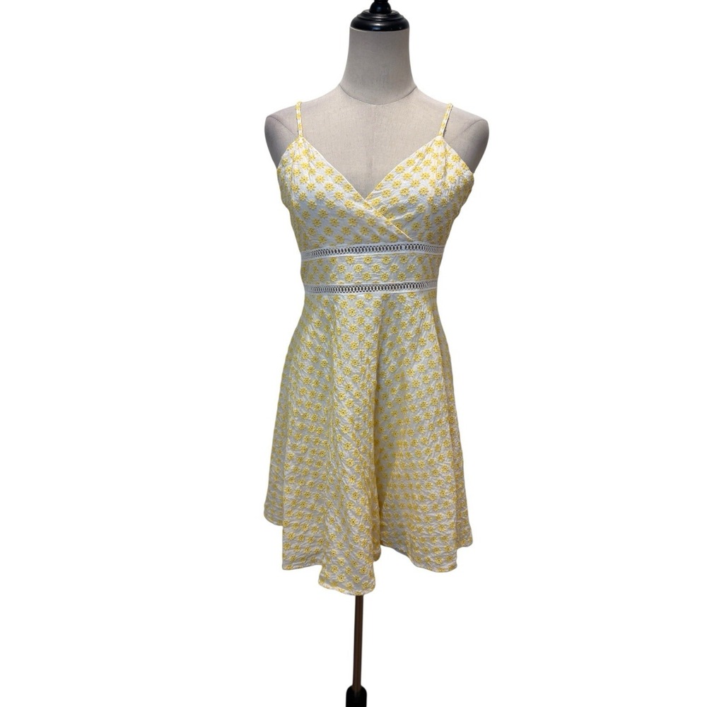 Yellow Eyelet Lace Babydoll Dress Sz‎ M Soft Twee Cottage Coquette Bridal Shower